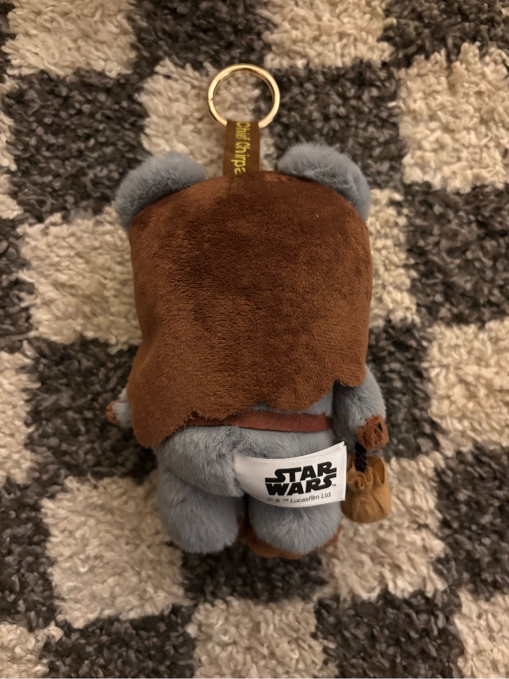 Star Wars Ewok Chief Chirpa Plush Keychain - Gray, Brown & Green - Picture 3 of 4